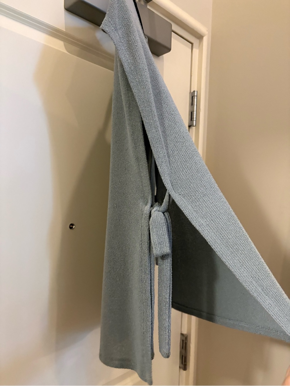 H&M Light Blue Knit Sleeveless vest - Picture 4 of 5